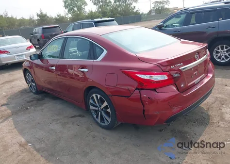 2017 Nissan Altima 2.5 Sr z USA, uszkodzony, nr VIN 1N4AL3AP2HC140690